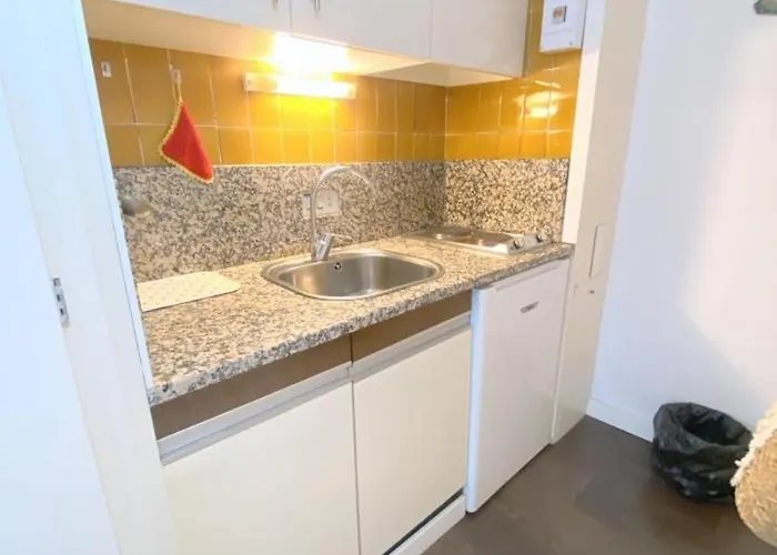 Estudio Acogedor En Con Aire Acondicionado Y Terraza - Hisp-312-18