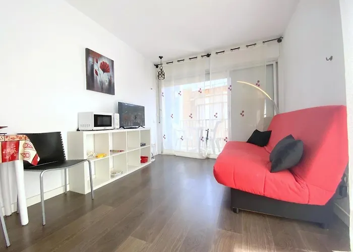 Estudio Acogedor En Con Aire Acondicionado Y Terraza - Hisp-312-18 Roses
