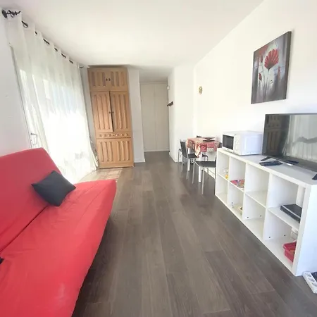 Estudio Acogedor En Con Aire Acondicionado Y Terraza - Hisp-312-18 רוזס