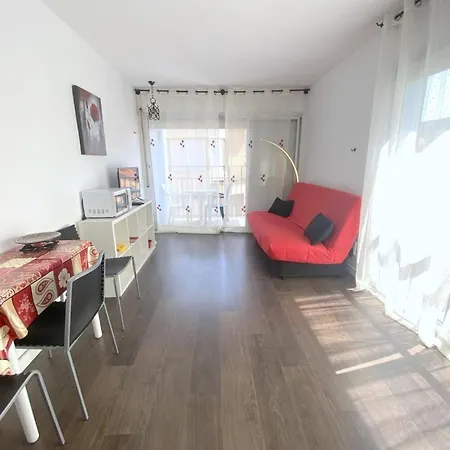 Estudio Acogedor En Con Aire Acondicionado Y Terraza - Hisp-312-18 רוזס